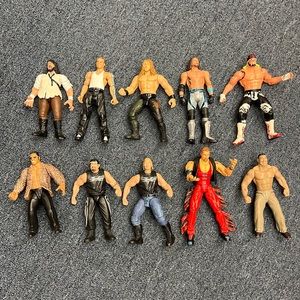 WWE, WWF, WCW Wrestling Action Figures - Lot of
10 Wrestlers